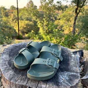 Shade & Shore Green Sandals with Adjustable Strap